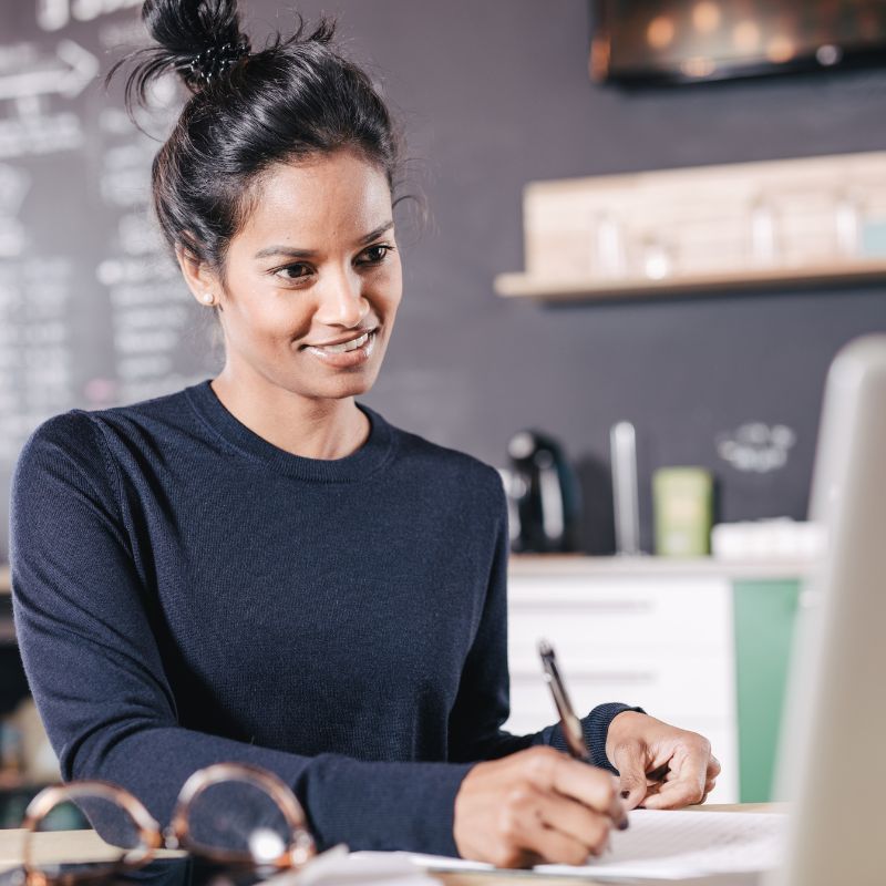 Desarrolla tu futuro con nuestros cursos en la Comunidad Valenciana 2024