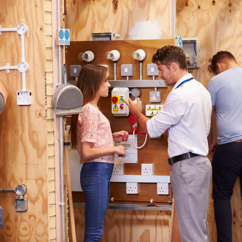 Cursos en Extremadura 2024: Transforma tu Futuro